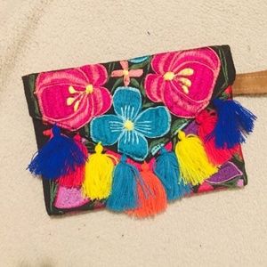 Cartera 100% Mexicana.